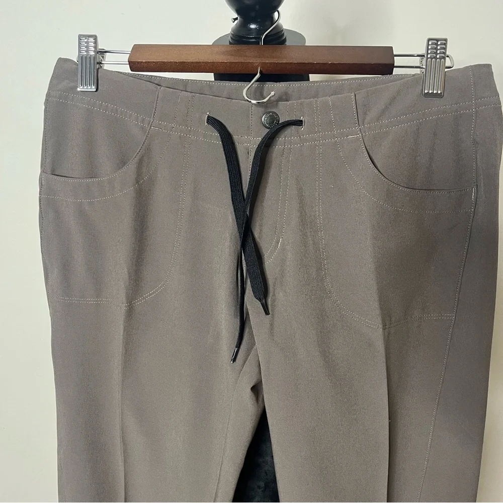Patagonia Women’s Taupe All Out‎ Light Weight Drawstring Capri Hiking Pants Sz 6